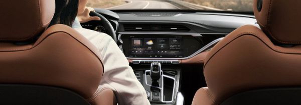 吉利博越正确锁车方法