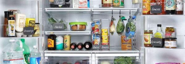 冰箱冷藏室有水