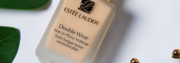 雅诗兰黛粉底液怎么用