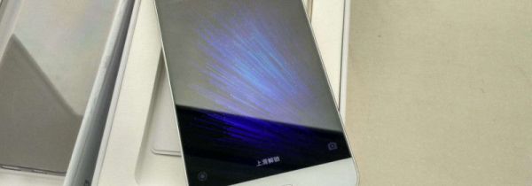 手机屏幕怎么清灰