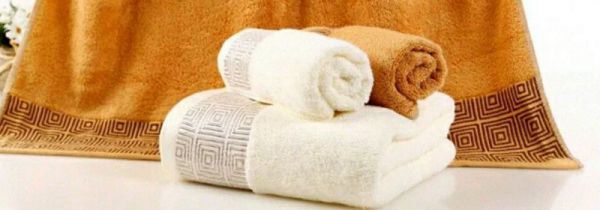 新生儿用毛巾叠枕头几层合适