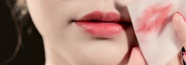 卸妆油怎么卸口红