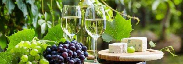 葡萄泡白酒的制作方法