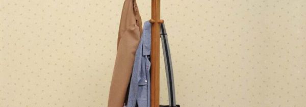 木衣架掉色染了衣服怎么办