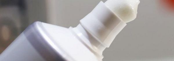 牙膏祛斑的正确方法