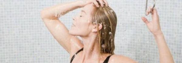 晚上先洗头还是先洗澡