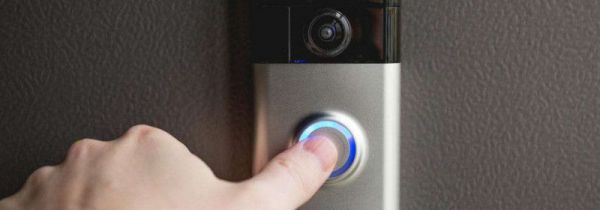 防盗门上的门铃怎么安装电池