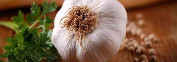 剥大蒜后手指疼怎么办