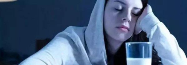 熬夜太晚第二天怎么办