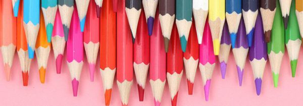 彩笔画到衣服上用什么能洗掉