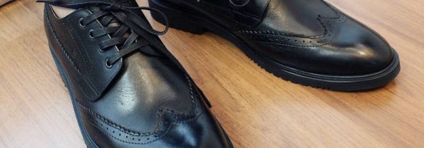 鞋子不防滑怎么办