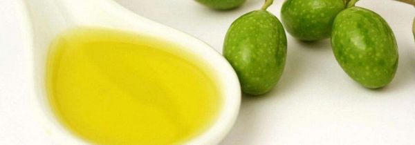 炒菜油溅到衣服上怎么洗掉