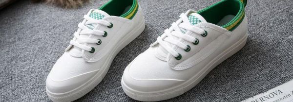 鞋子粘了502怎么处理