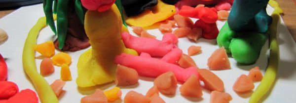 橡皮泥粘在手上怎么办