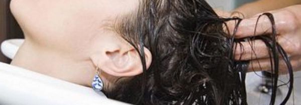 夏天冷水洗头好吗