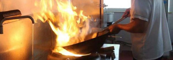 为什么厨师的锅没有把手