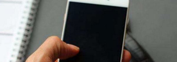 手机可以放在冰箱里吗