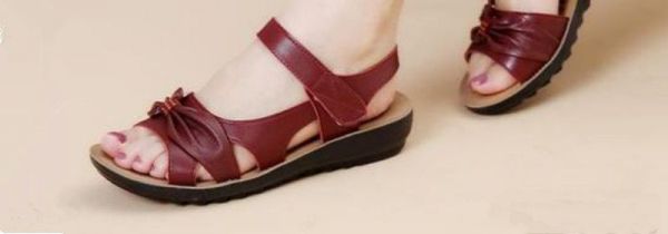 新凉鞋子磨脚怎么办