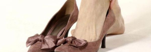 鞋子前面磨脚怎么办