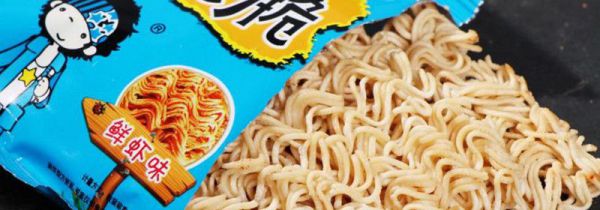 吃干脆面会长痘痘吗