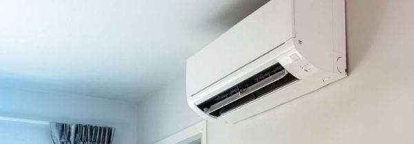 空调怎么区分有氟无氟