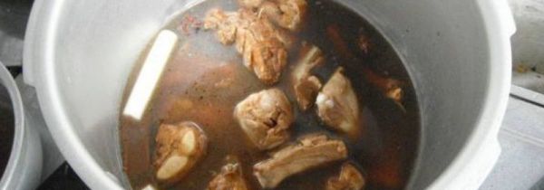 高压锅炖排骨一般要炖多久