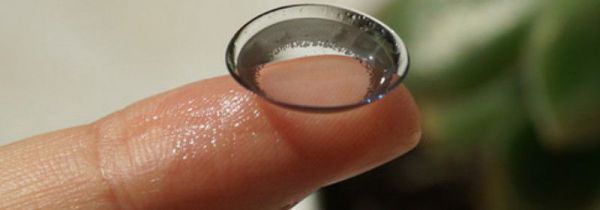 隐形眼镜黏住怎么办