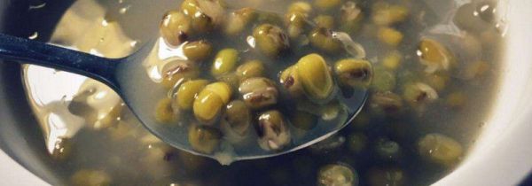 绿豆汤能放蜂蜜吗