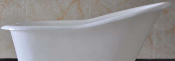 浴缸能用84消毒液洗吗