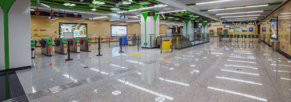 坐地铁不出站返回原地收费吗