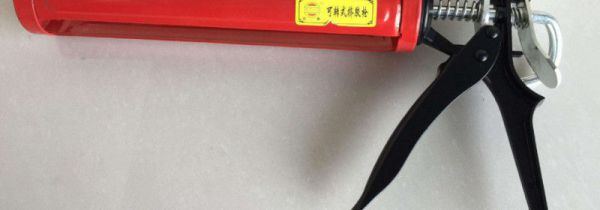 玻璃胶枪的使用方法