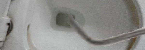 马桶被硬物堵了怎么办