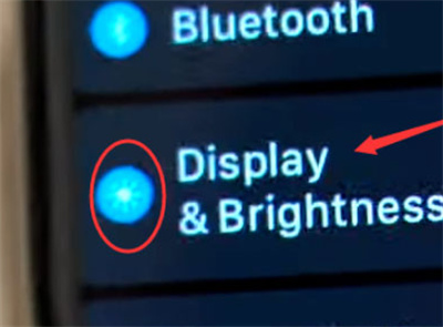 iWatch怎么关闭自动亮度？iWatch关闭自动亮度方法流程