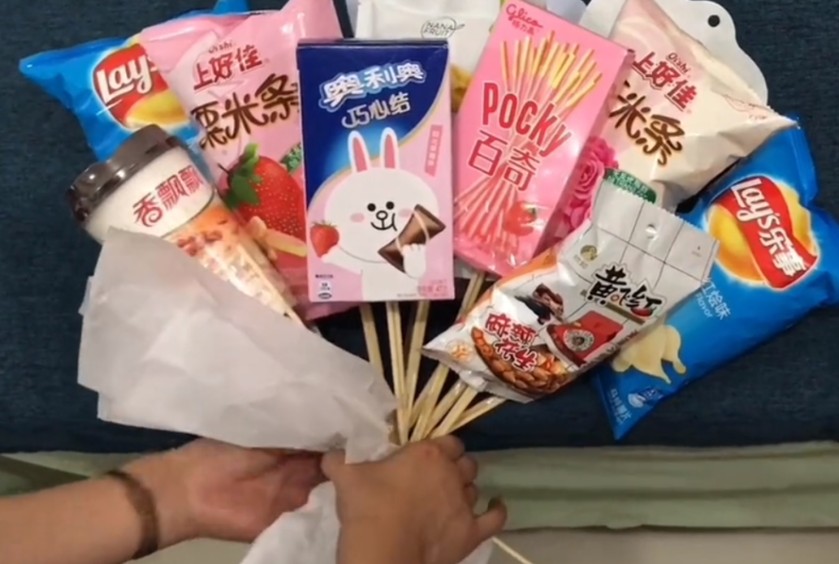 冬天的第一个零食花束怎么做?冬天的第一个零食花束制作方法以及