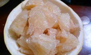 秋天的第一个柚子怎么剥?秋天的第一个柚子文案大全