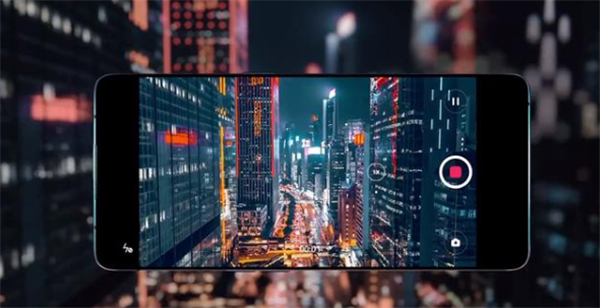 opporeno4防抖吗