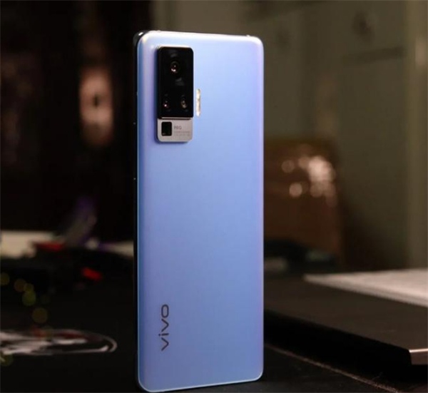 opporeno4pro和vivox50pro的区别