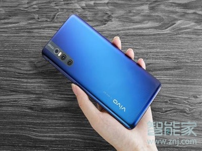 vivox27升降摄像头怎么用