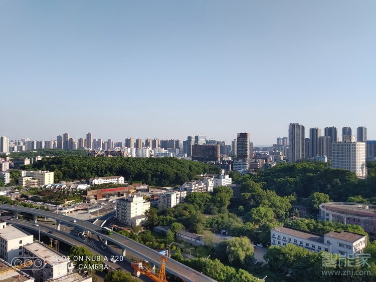 努比亚z20怎么拍广角照片