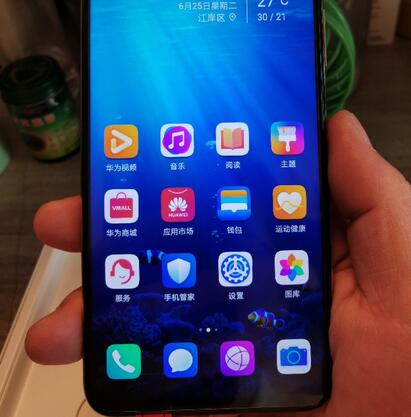 荣耀20桌面图标怎么自动对齐