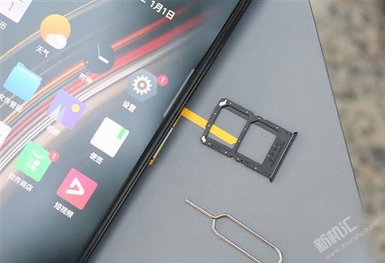 Realme x怎么插SIM电话卡 Realmex SIM电话卡安装详细步骤