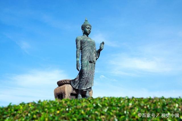 做人的最高境界：苦而不言，喜而不语！