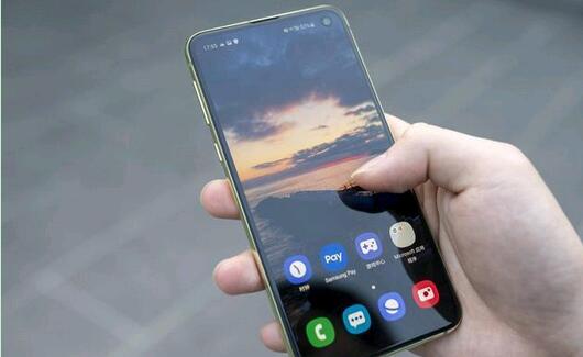 三星S10e音量键拍照怎么操作?三星S10e音量键拍照方法