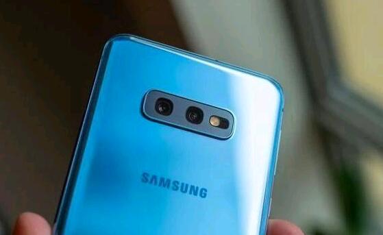 三星S10e语音拍照怎么操作?三星S10e语音拍照的设置方法