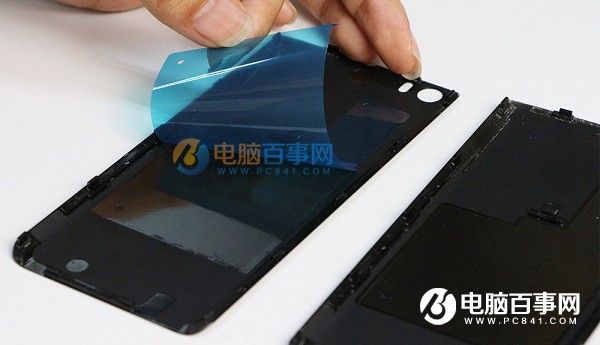 小米5陶瓷后盖怎么拆 小米5尊享版陶瓷后盖更换教程