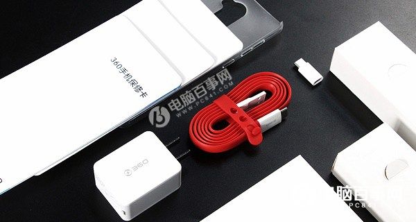 360手机Q5 Plus怎么装卡 360手机Q5 Plus插卡图文教程