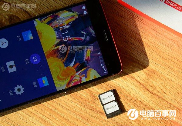 一加3T怎么装卡/插卡 一加手机3T SIM卡安装教程