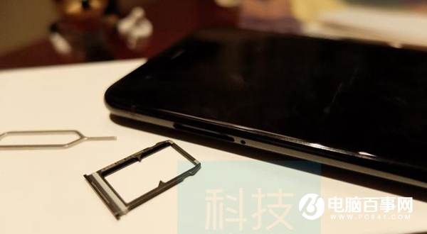 小米6怎么装卡/插卡 小米6 SIM卡安装教程