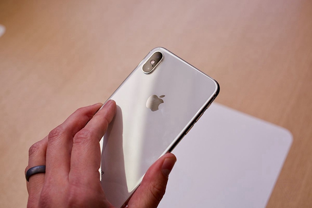 苹果iPhone Xs/Xs Max/XR不同版本之间网络制式对比