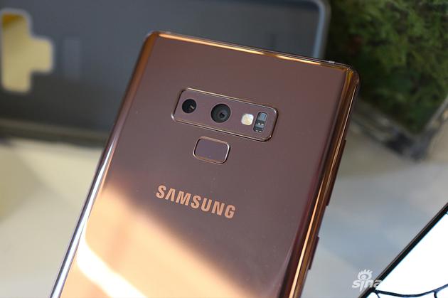 三星Note9上手体验:外观小变,S Pen太亮眼!